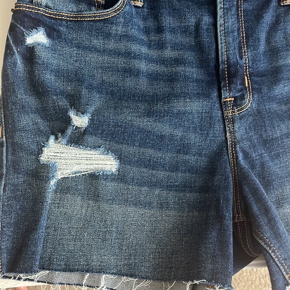 NWOT Old Navy Denim Shorts - Picture 4 of 6